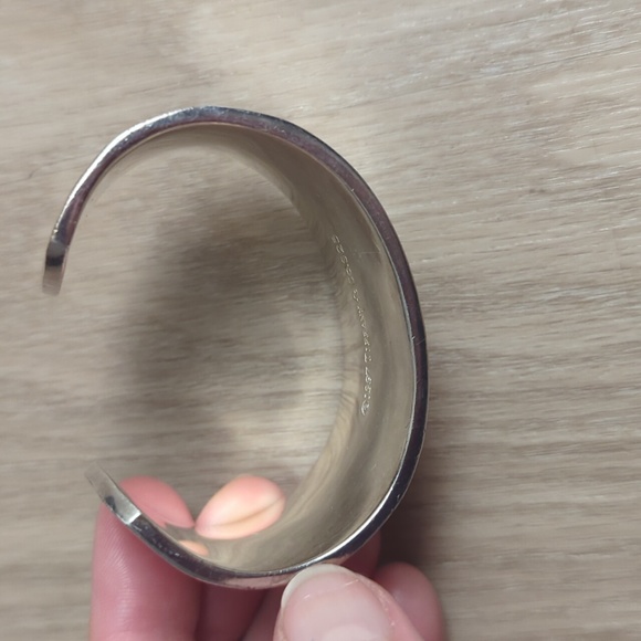 Sterling silver cuff bracelet - Picture 6 of 7